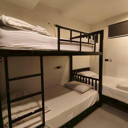 The Blocks Hostel Sukhumvit 10-2