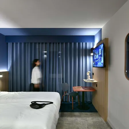 Aero44 Hotel Charleroi Airport-2