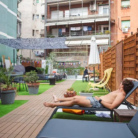 Onefam Les Corts-3