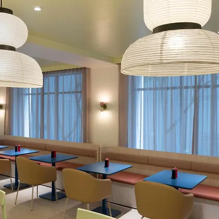 Ibis Styles Sydney Central-2