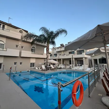 Sirena Apartments-3
