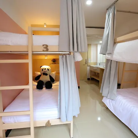 Lucky Panda Hotel-2