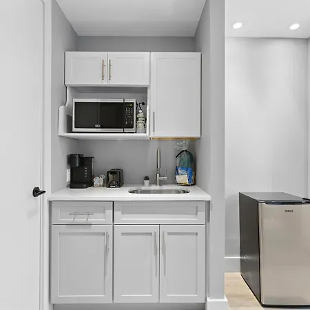 Global Luxury Suites At The Arches-2