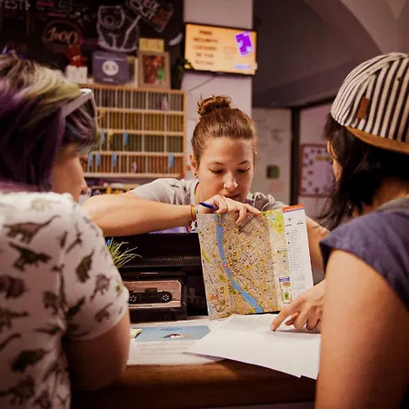 Wombat'S City Hostel Budapest-3
