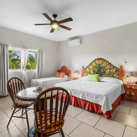 Marina Banderas Suites Hotel Boutique-2