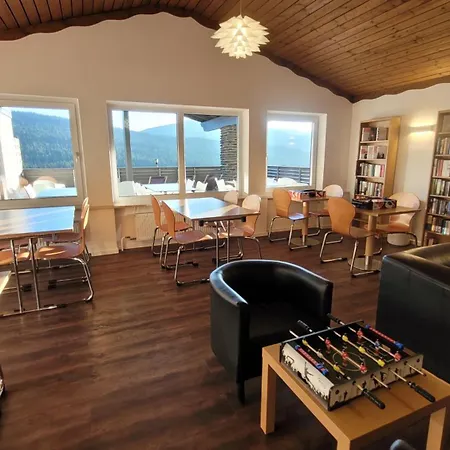 Bayvista Lodge - Studios & Apartments-3