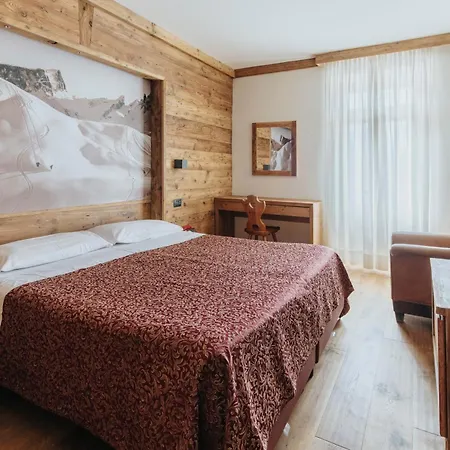 Hotel Corona-2