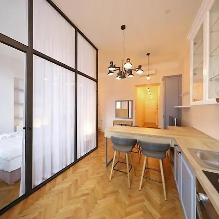 Stay Swanky Dorms-3