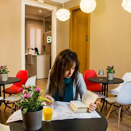 Born Barcelona Hostel (Adults Only)-2
