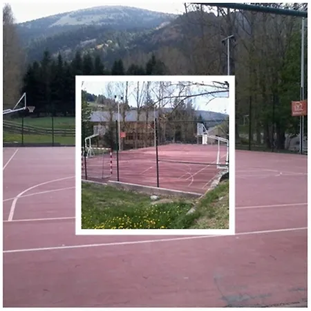 Alberg La Molina Xanascat-3