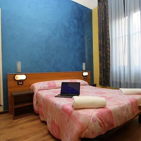 Hotel Brasil Milan-3