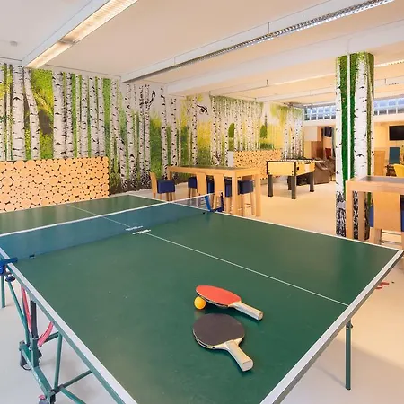 Airport Hostel-3