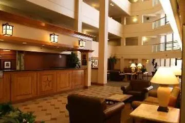 Holiday Inn Express & Sts Medical-Six Flags-2