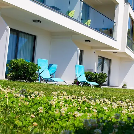 Whitehouse Apartments-3