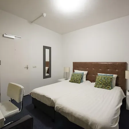 Brainport Hotel And Apartments-2
