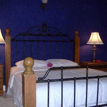 Bar-B-Barn Beach Hotel-3