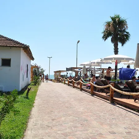 Tropikal Bungalows-2