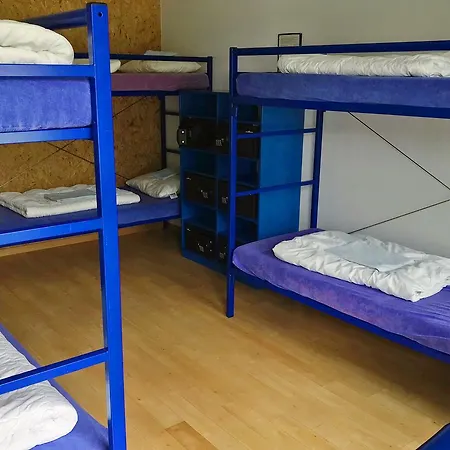 Swiss Hostel Lago Lodge-3
