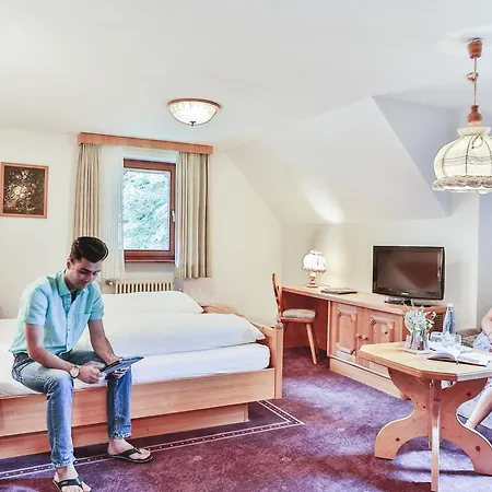 IMbery Hotel&Restaurant Hinterzarten-2