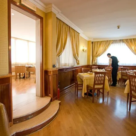 Hotel Carlo Magno-3