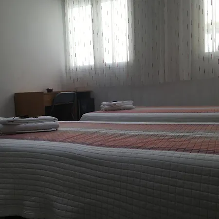 Hostal R. Lido-3