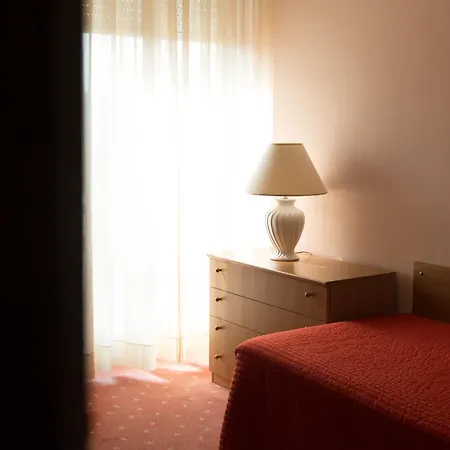 Hotel Gloria-3