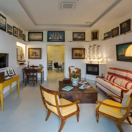 Yacht Club Capo Cervo Suites B&B-3