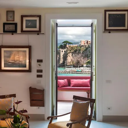 Yacht Club Capo Cervo Suites B&B-2