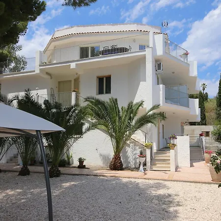 villa aurora-2