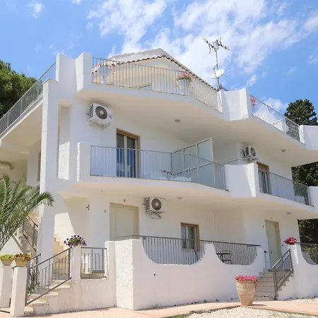 villa aurora-3