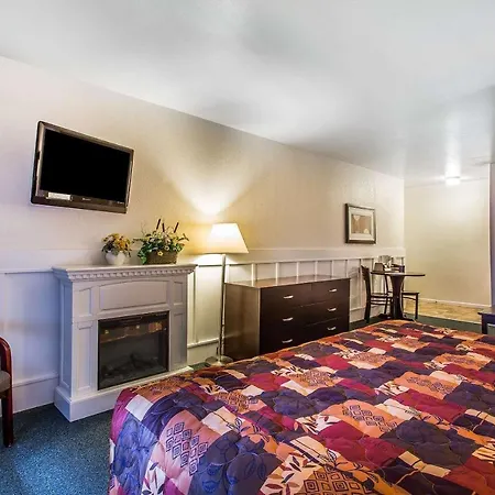 Rodeway Inn & Suites Nags Head-2