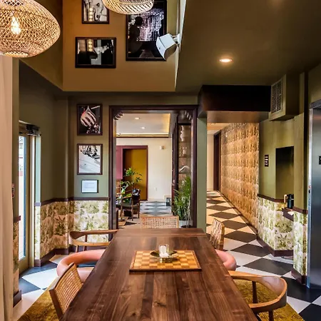Life House, Little Havana-2