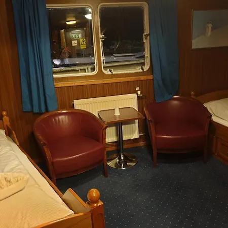 M/S Birger Jarl - Hotel & Hostel-2