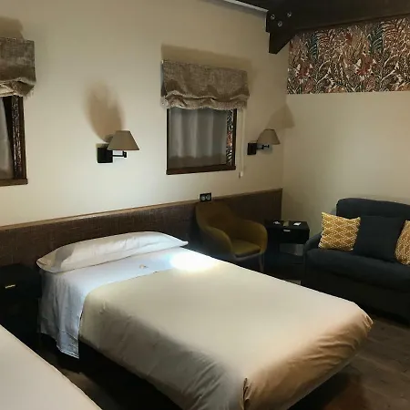 Hostel-Albergue Monte Perdido-2
