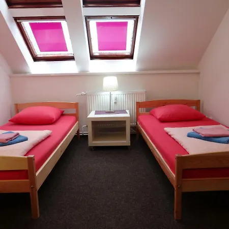 Sokolska Youth Hostel-3