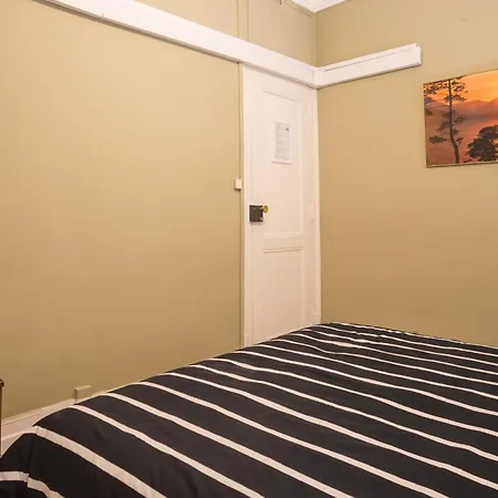 Hostel Seven Hills (Adults Only)-2