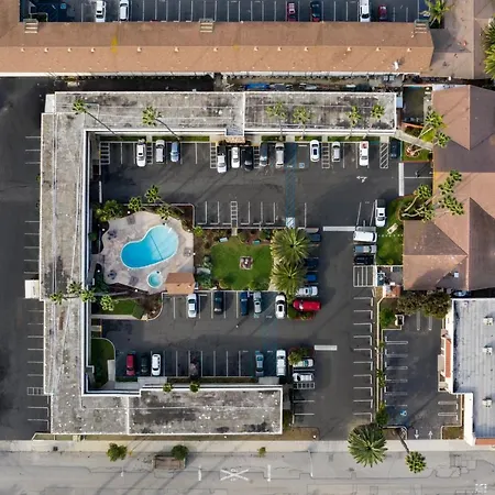 Vagabond Inn Ventura-2