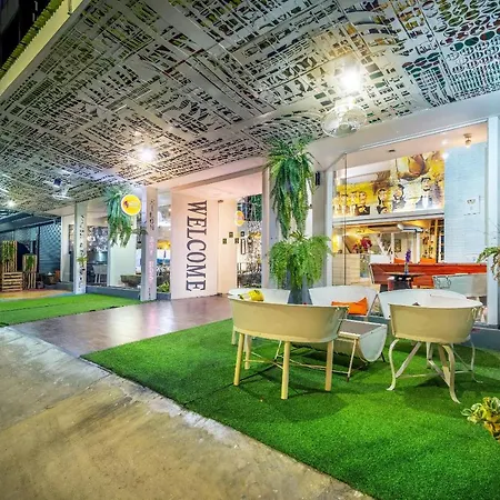 Silom Art Hostel-3