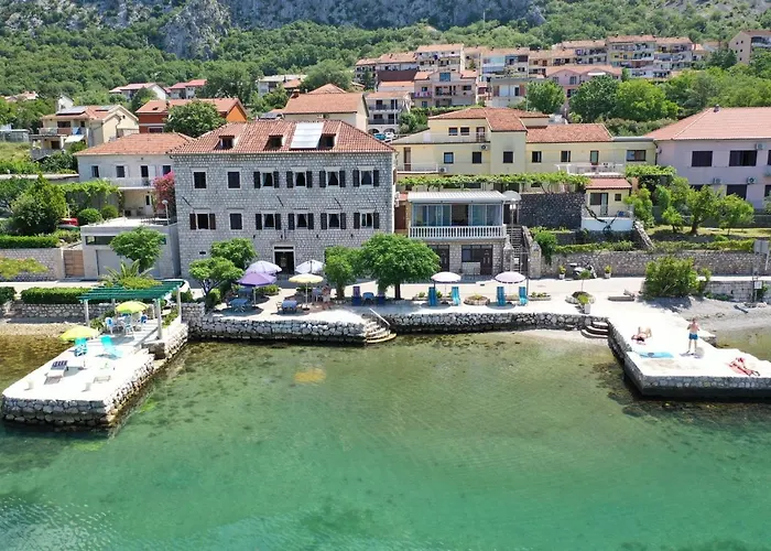 3-Sterne-Hotel: Garni Hotel Pana-Eustahije 253