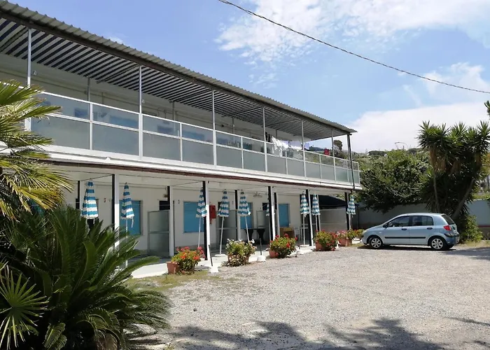 Hotel Ping Pong: Villaggio Turistico LA VESCA