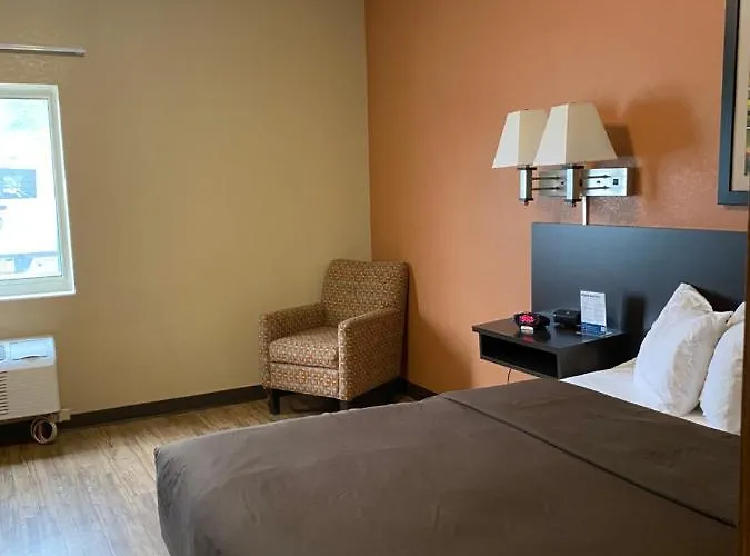 Cheap hotel: Suburban Studios Washington, Pa