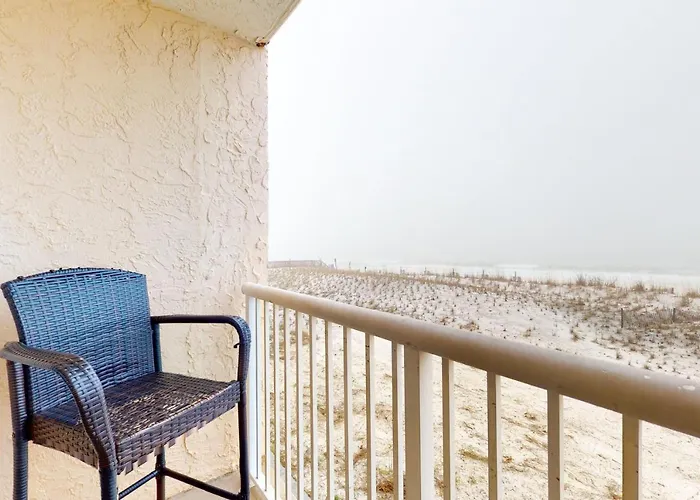 Apartment: Islander Condominiums I
