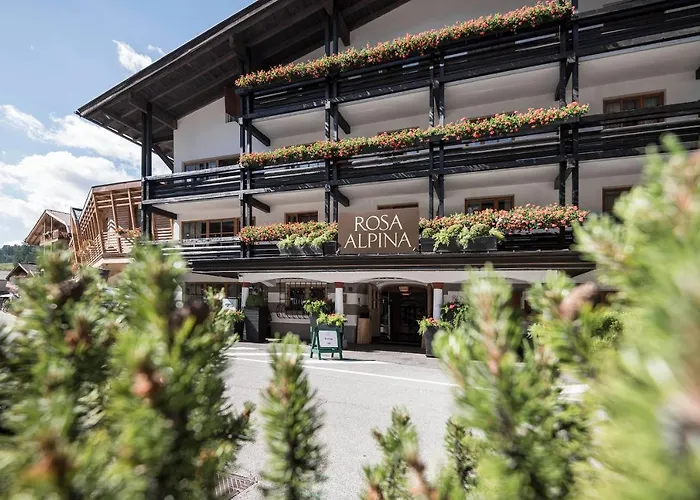 Hotel Con Piscina Rosa Alpina & Spa