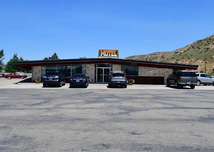 Cheap hotel: Prairie Inn