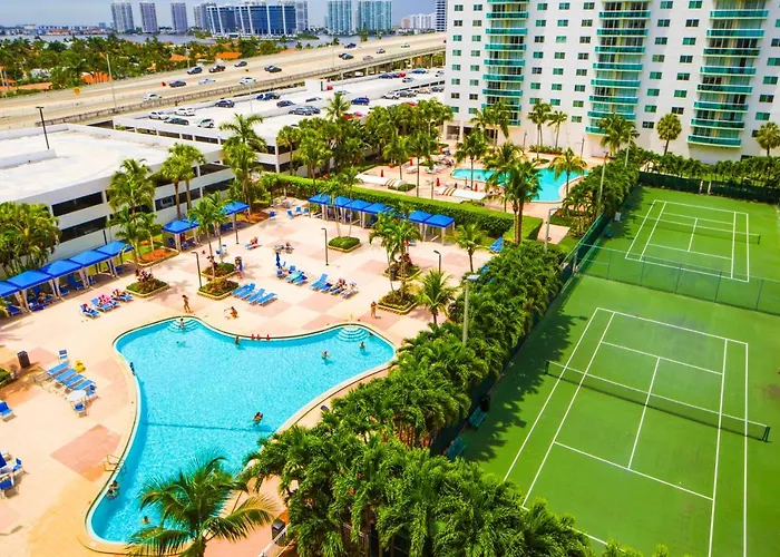 Hotel with Tennis: Sunny Isles Ocean Reserve Condo Apartments