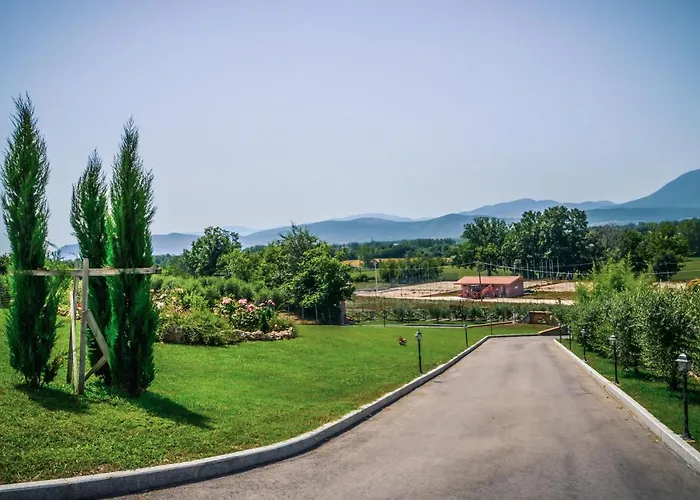 Agriturismo ciociaro  il colle  HOTEL RISTORANTE