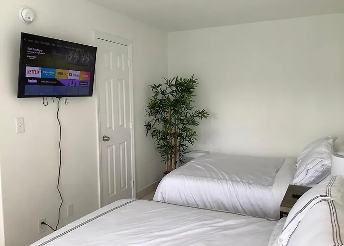 Boutique hotel only: Hotel Motel Lauderdale Inn