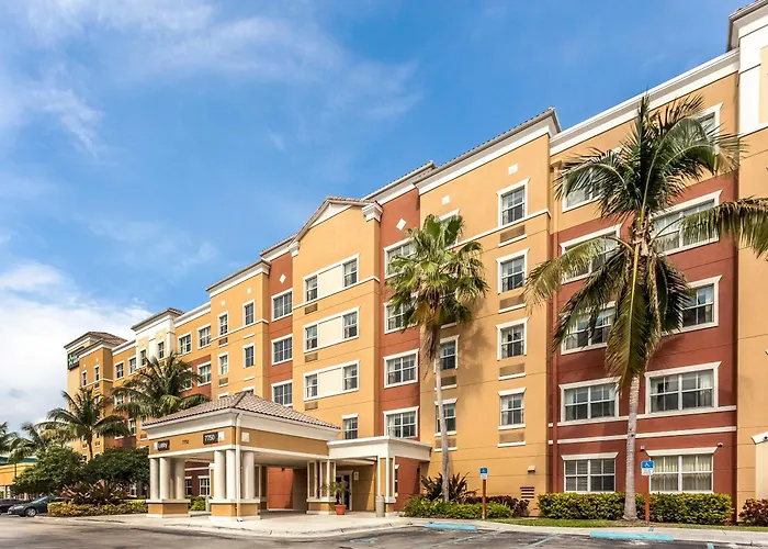 Pet Friendly hotel: Extended Stay America Premier Suites - Miami - Airport - Doral - 25Th Street