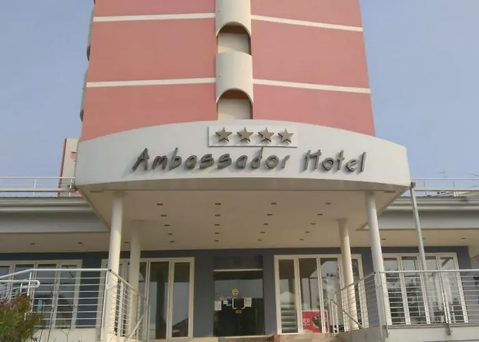 Self Catering: Hotel Ambassador