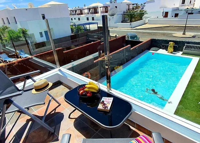 Villa con piscina: Casa Yaiza